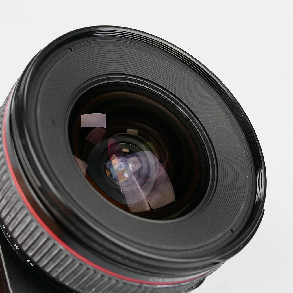 (Myyty) Canon TS-E 24mm f/3.5L tilt-shift objektiivi (käytetty) (sis. ALV)