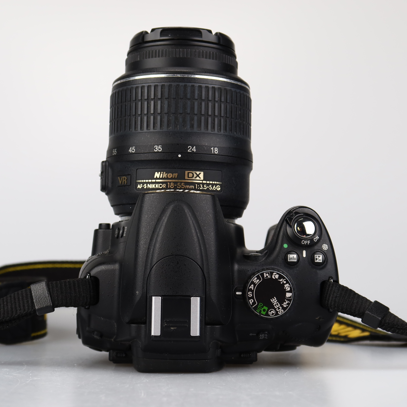 (Myyty) Nikon D5000 + 18-55mm (SC:21600) (käytetty)