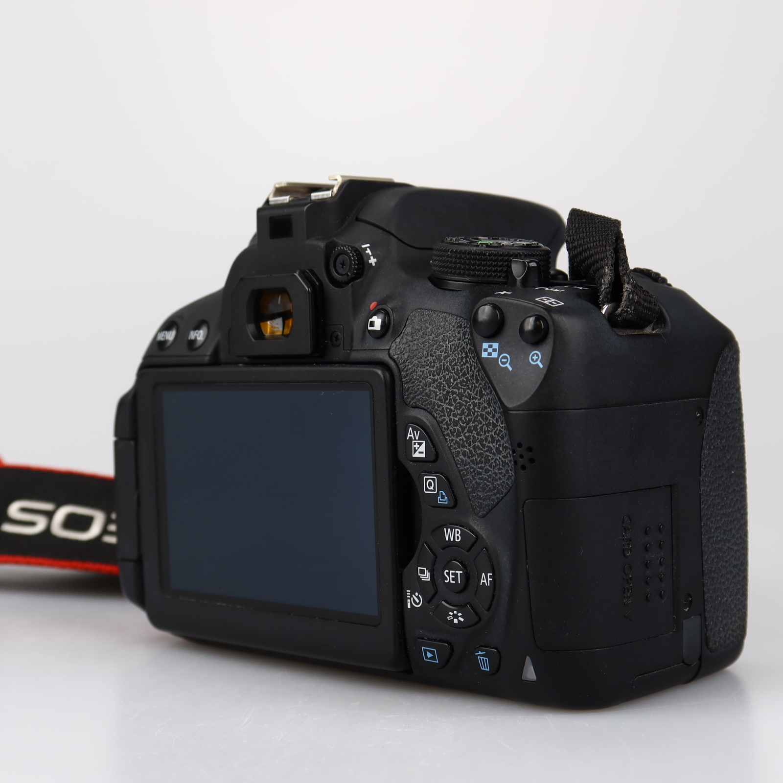 Canon EOS 700D runko (SC: 52410) (käytetty)