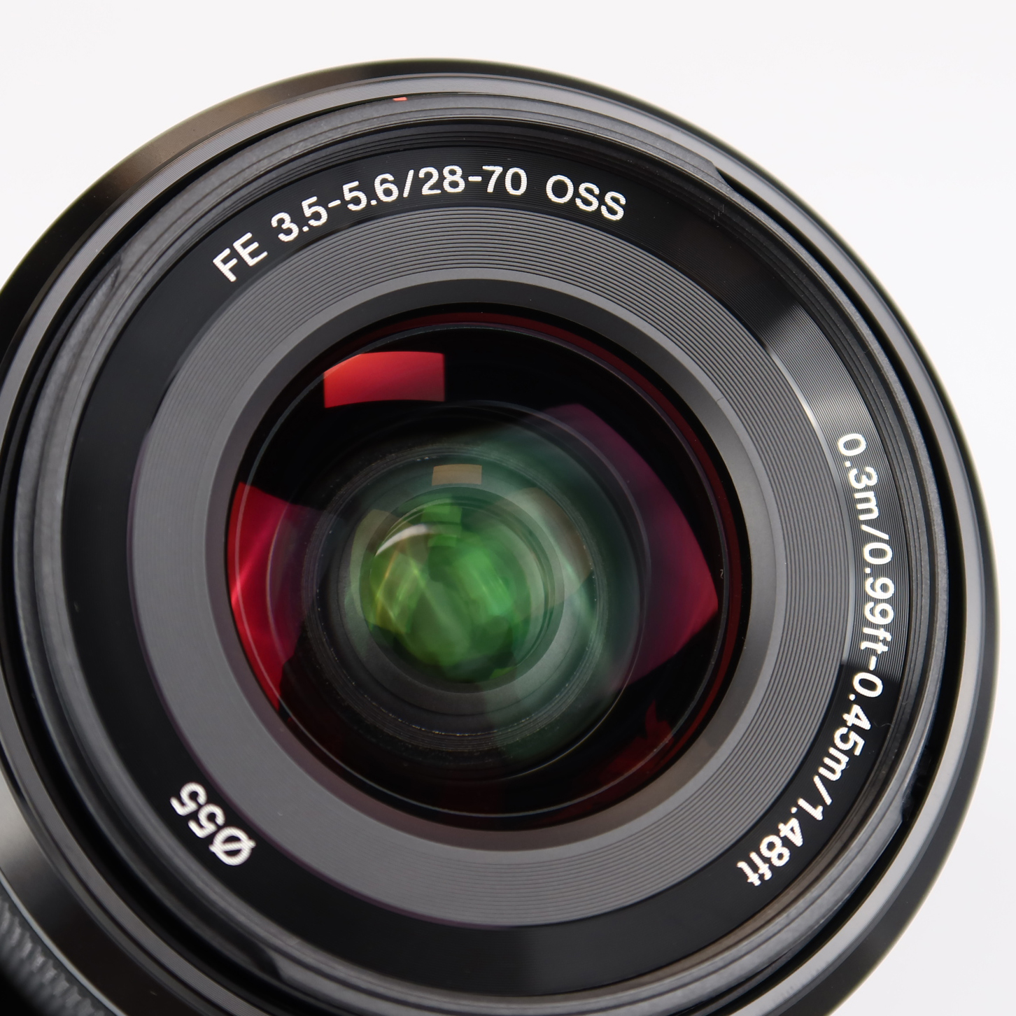 (Myyty) Sony FE 28-70mm f/3.5-5.6 OSS -objektiivi (käytetty)