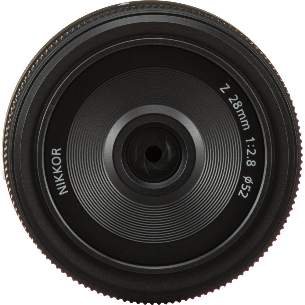 Nikon Nikkor Z 28mm f/2.8 -objektiivi