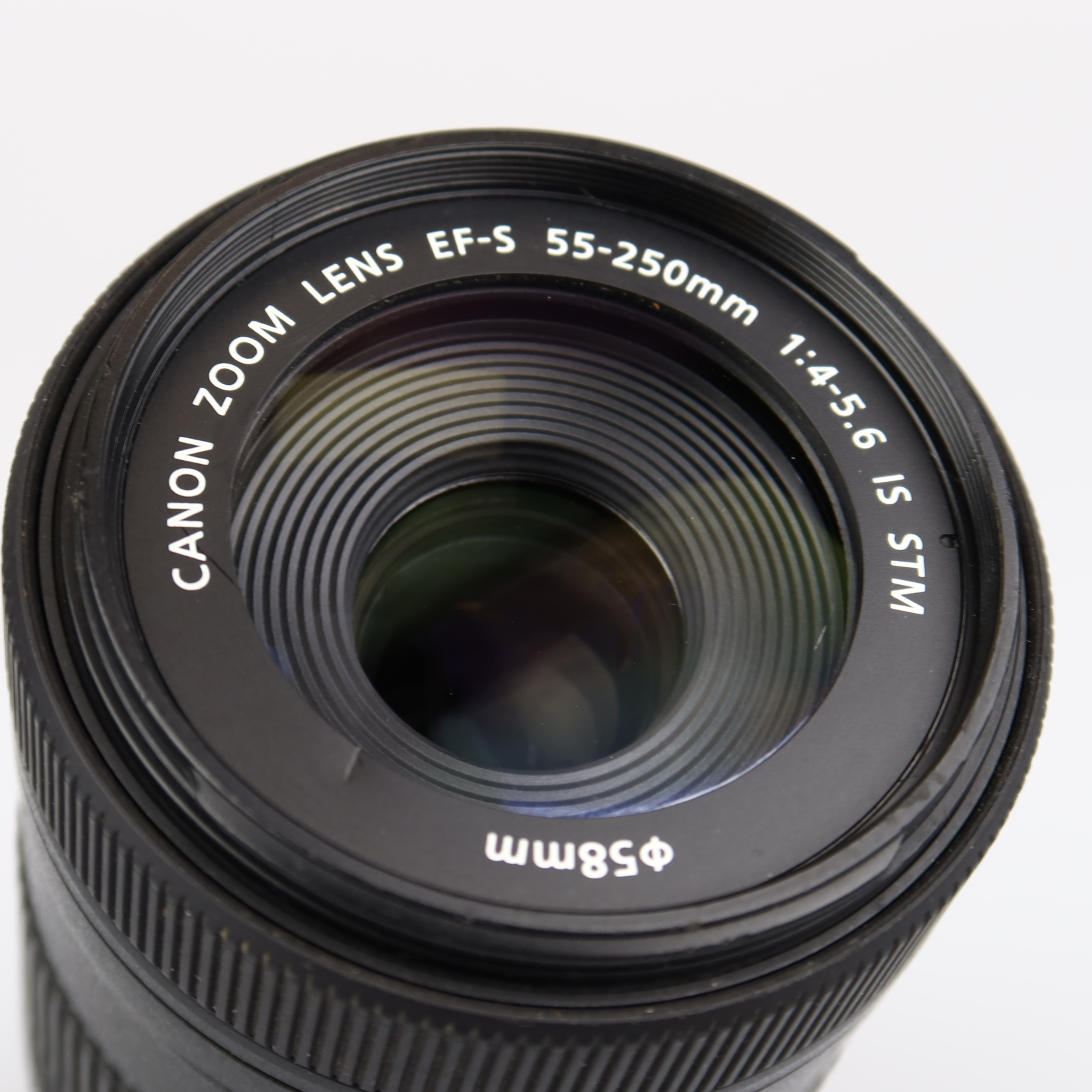 (Myyty) Canon EF-S 55-250mm f/4-5.6 IS STM zoom-objektiivi (käytetty)