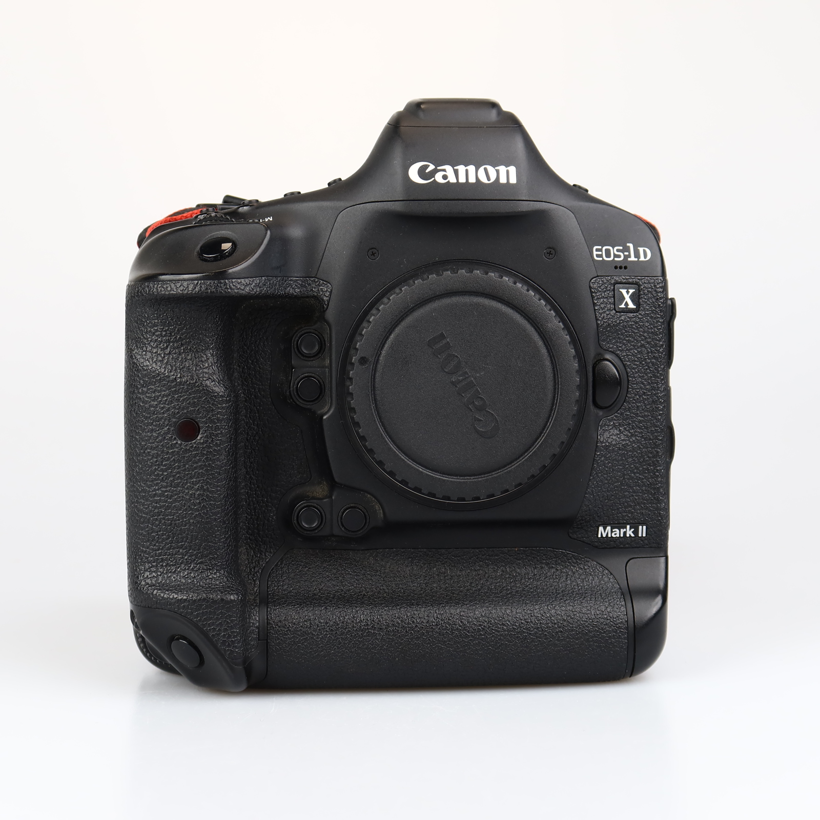 (Myyty) Canon EOS 1DX Mark II (SC: alle 123000) (Käytetty)