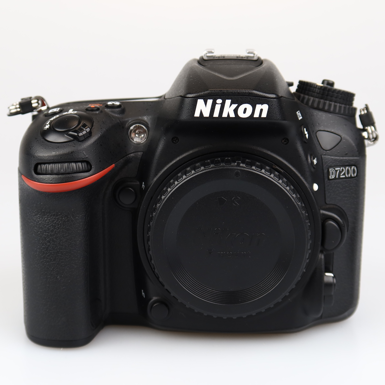 (Myyty) Nikon D7200 runko (SC 21680) (käytetty)