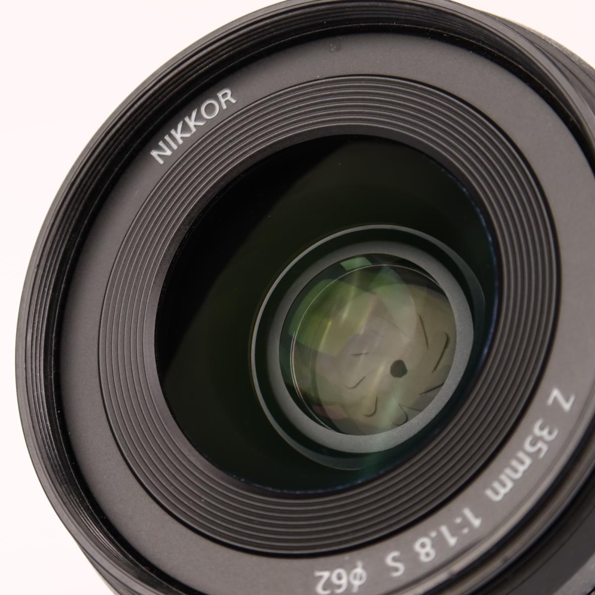 (Myyty) Nikon Nikkor Z 35mm f/1.8 S (käytetty)