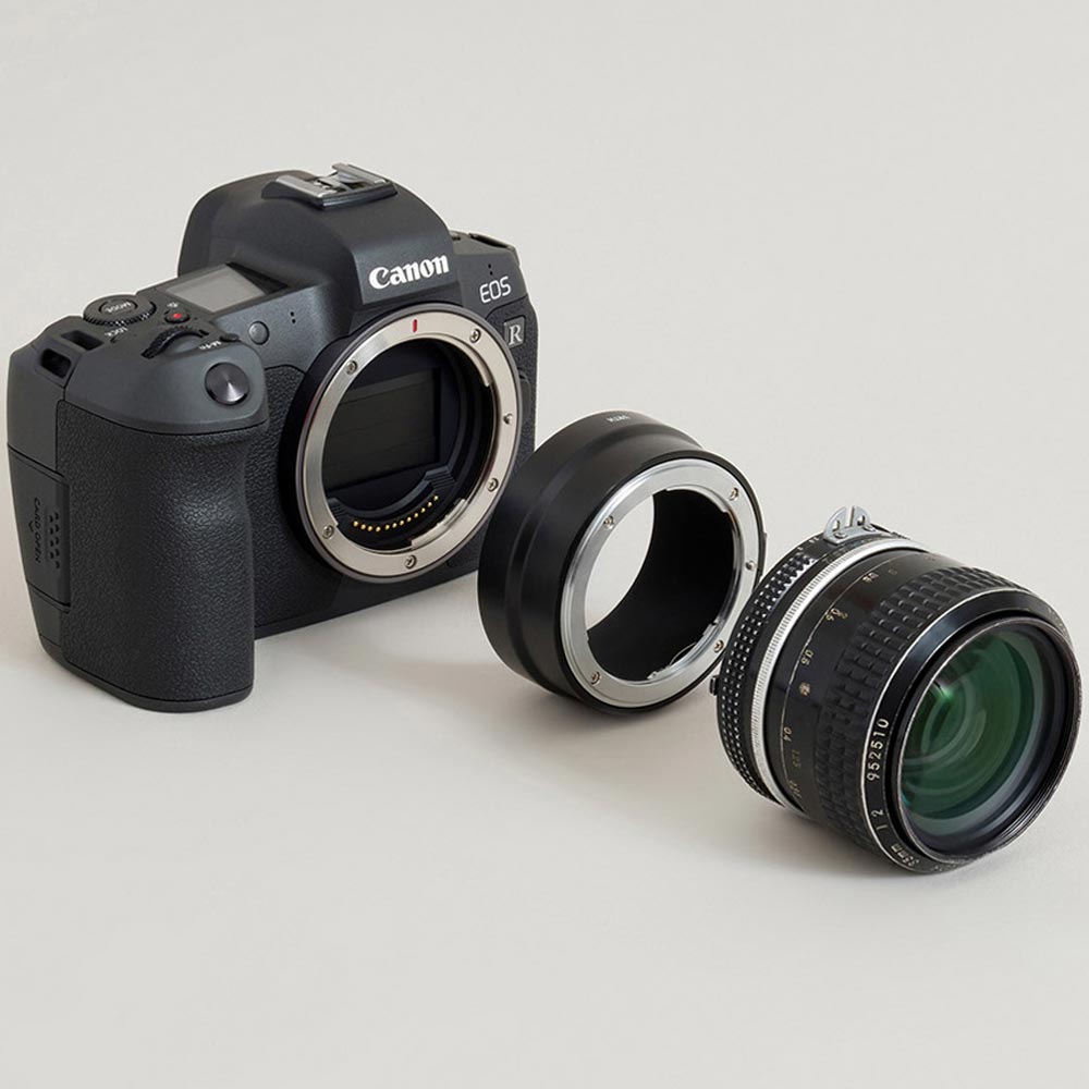 Urth Nikon F - Canon RF -adapteri