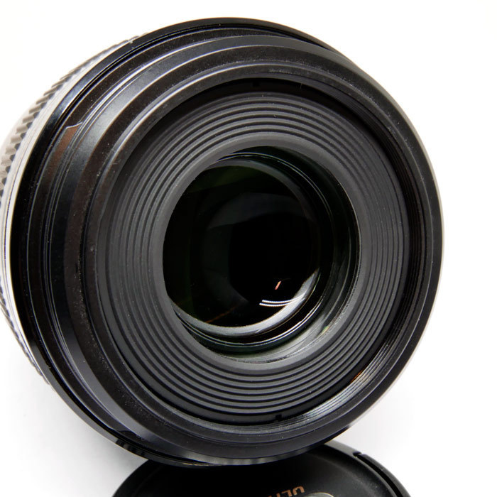 (Myyty) Canon EF-S 60mm f/2.8 USM Macro (käytetty)