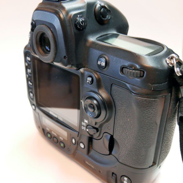 (Myyty) Nikon D3s runko (SC: 68000) (käytetty)