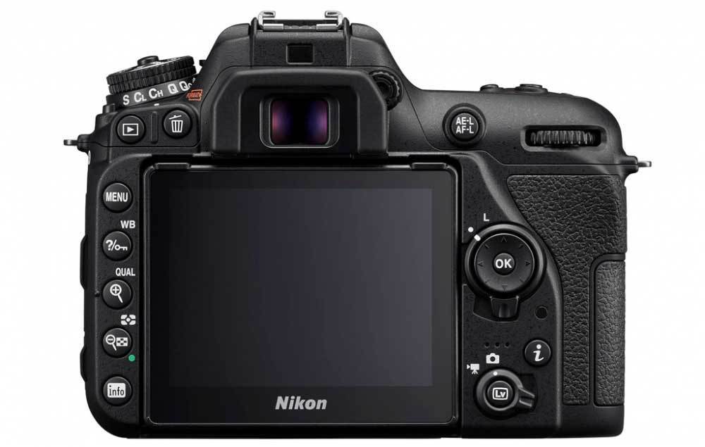 Nikon D7500 runko