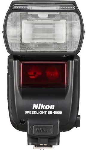 Nikon Speedlight SB-5000 salamalaite
