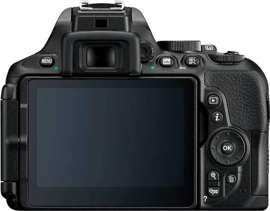 Nikon D5600 +  AF-P 18-55mm VR kit