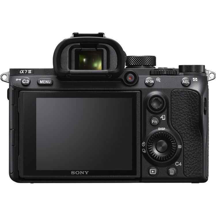 Sony a7 III + 24-105mm F4 kit