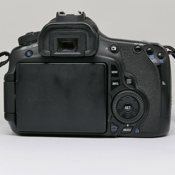 (Myyty) Canon EOS 60D (käytetty)