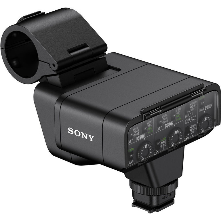 Sony XLR-K3M 2 kanavan XLR-sovitin + mikrofoni