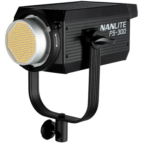 Nanlite FS-300 -LED-valo setti (2x valo + 2x jalusta + 2x softbox)