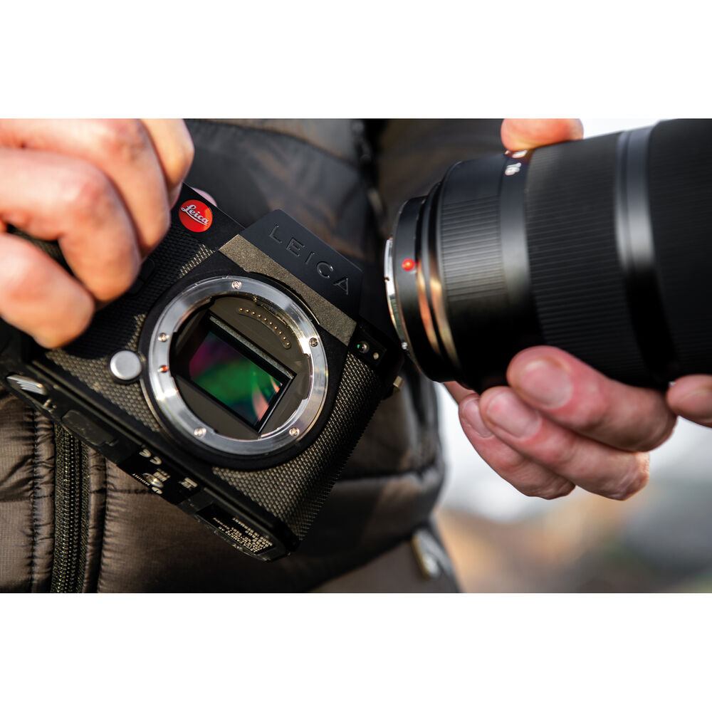 Leica SL2-S + 24-70mm f/2.8 -järjestelmäkamera kit
