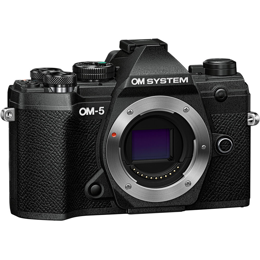OM System OM-5 (musta) + 12-45mm F4 Pro kit