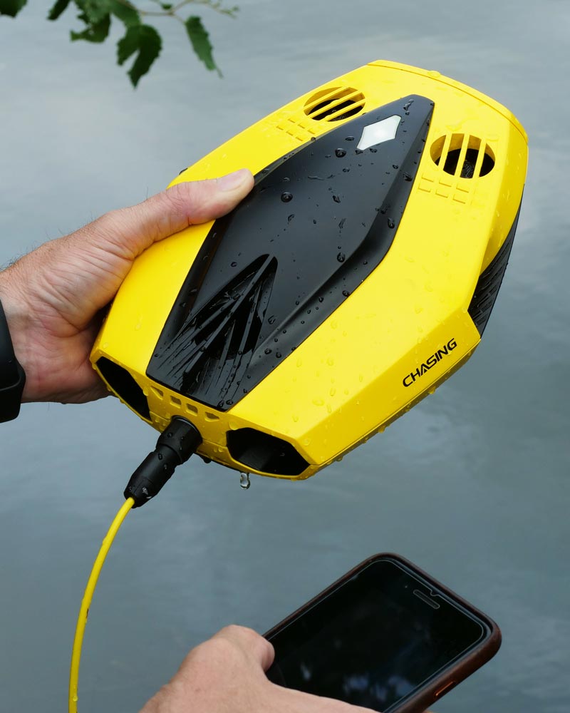 Chasing Dory Flash Pack -vedenalainen drone varustesetillä