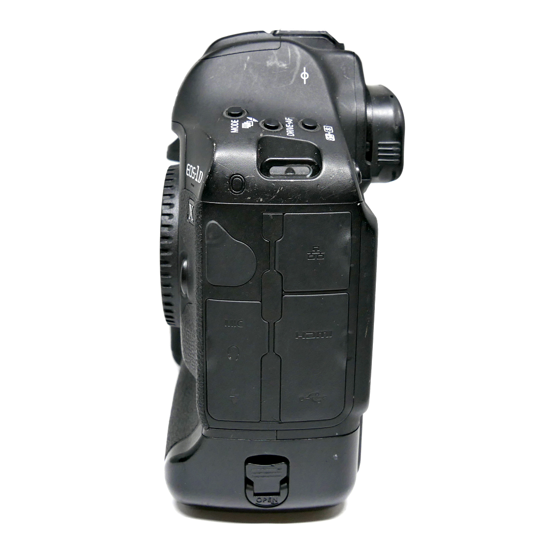 (Myyty) Canon EOS 1DX Mark II -runko (SC:n.220000) (Käytetty) sis. ALV 