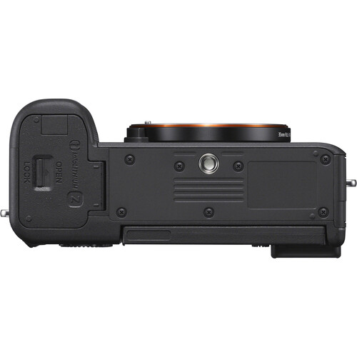 Sony A7C -runko - Musta
