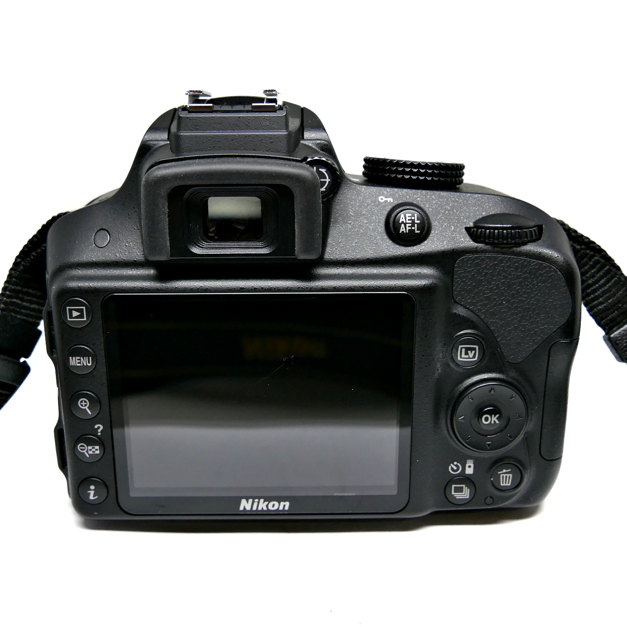 (Myyty) Nikon D3300 + 18-55mm (SC:3050) (käytetty)