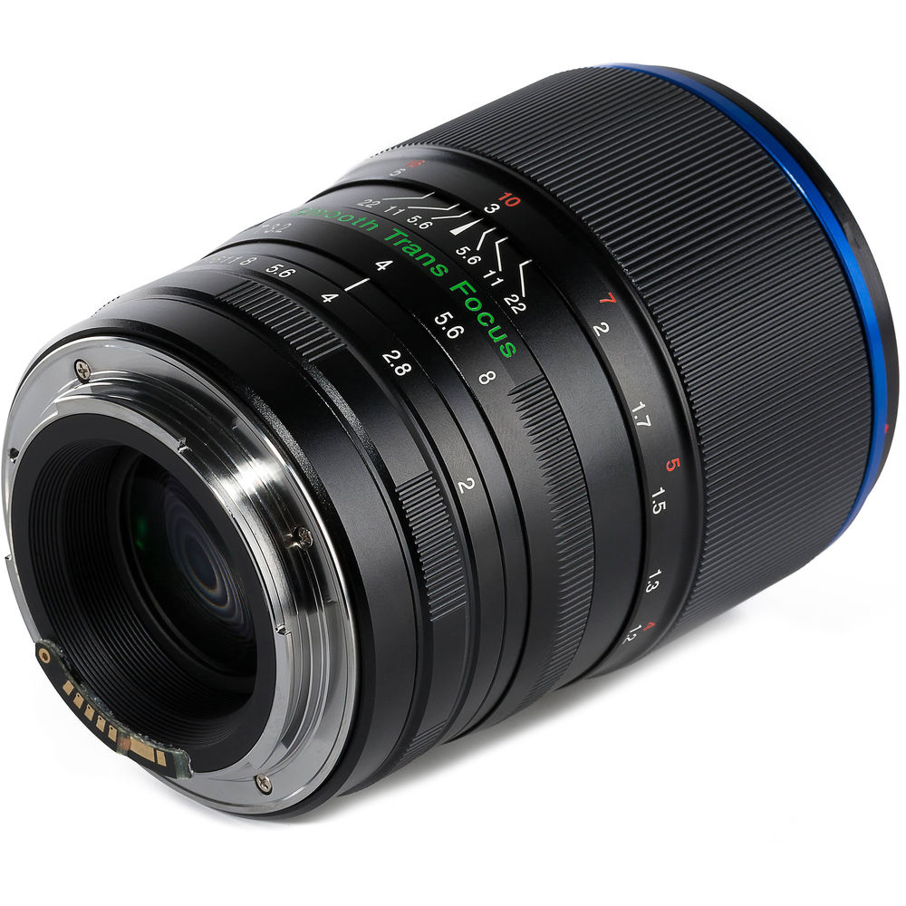 Laowa 105mm f/2 STF (Sony FE) -objektiivi