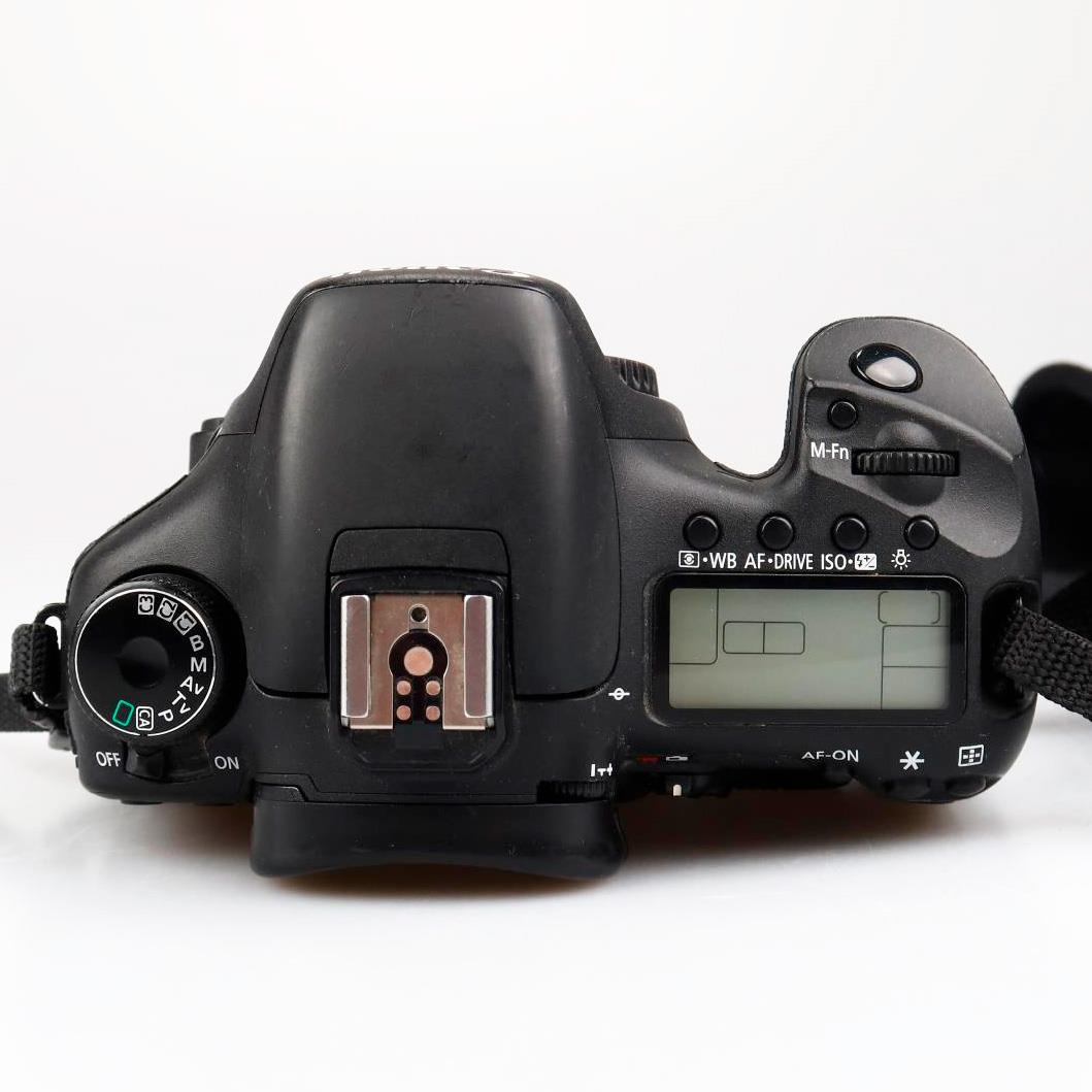 (Myyty) Canon EOS 7D (SC: 21630) (käytetty)