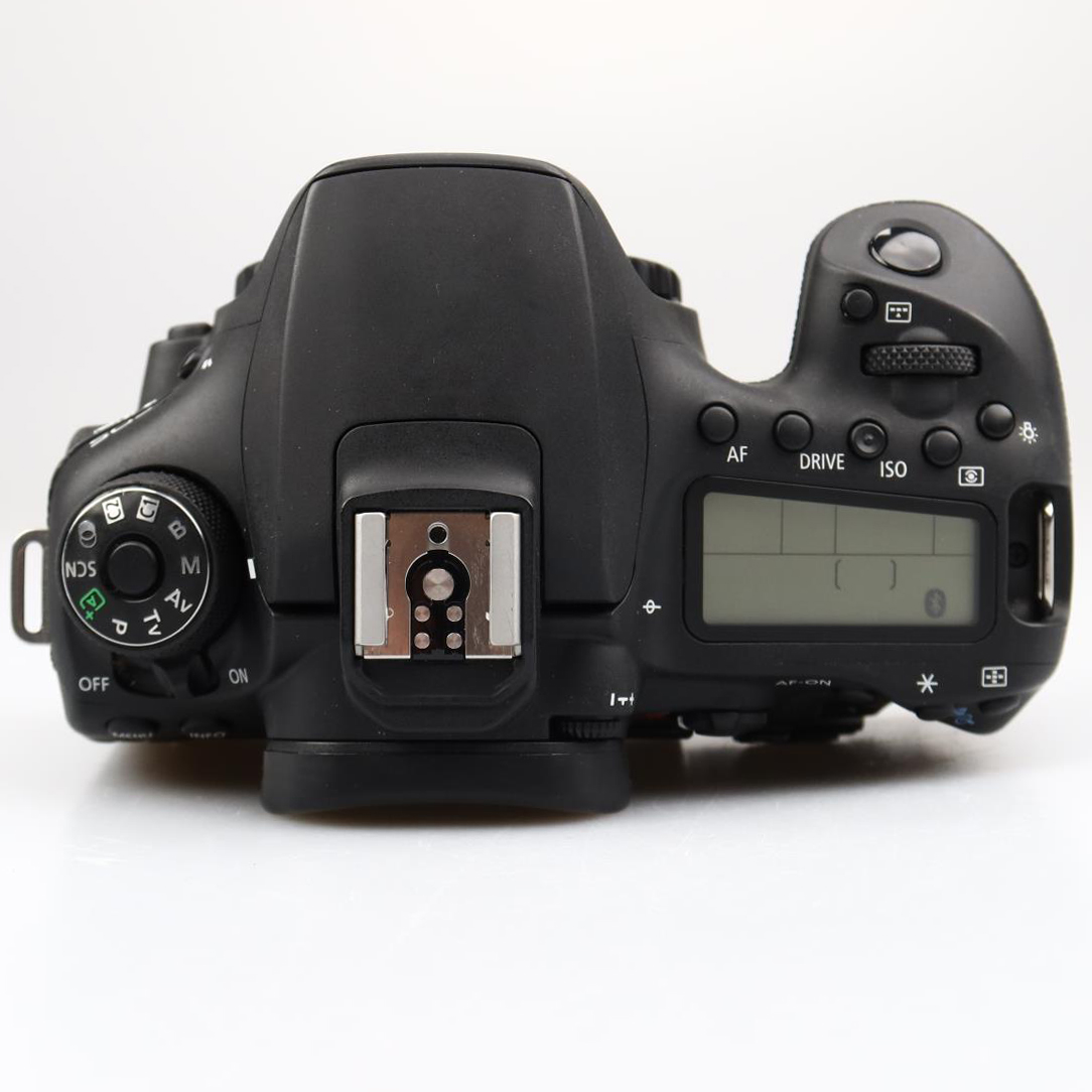(Myyty) Canon EOS 90D (SC: 6100) (käytetty) (takuu)