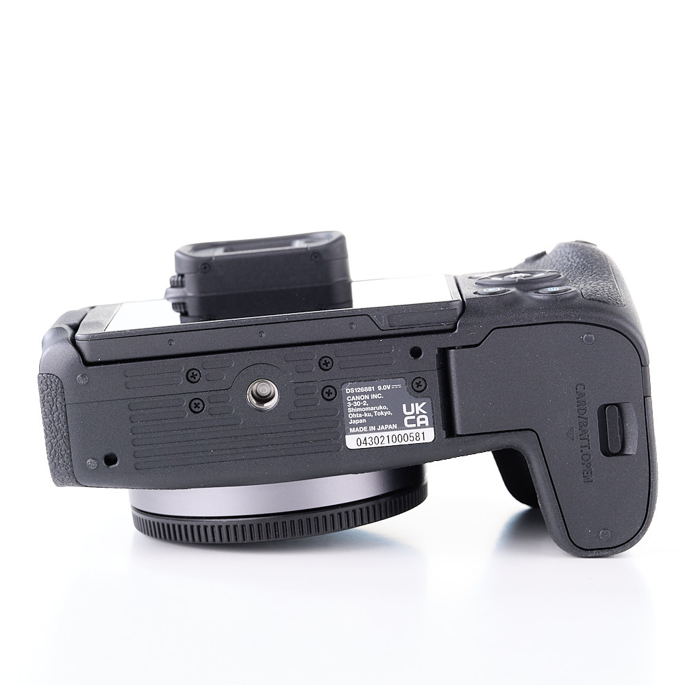 (Myyty) Canon EOS R8 (SC max 12000) (käytetty)