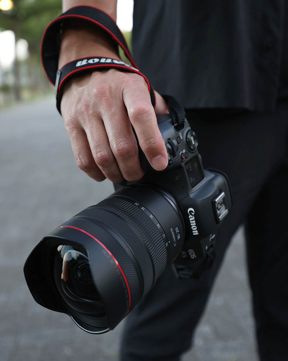 Canon RF 10-20mm F4 L IS STM -objektiivi