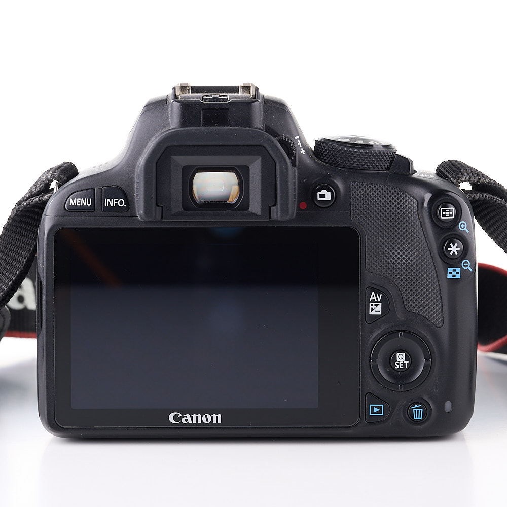 (Myyty) Canon EOS 100D + 18-55mm (SC: 39150) (käytetty)