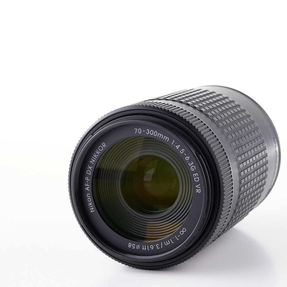 Nikon AF-P Nikkor 70-300mm f/4.5-5.6G ED VR DX (käytetty)