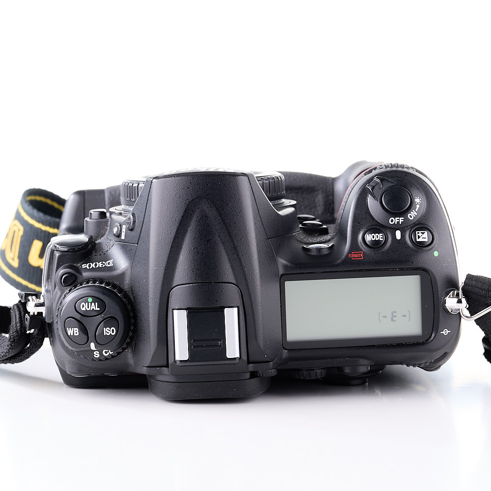 Nikon D300s + akkukahva (SC 23050) (käytetty)