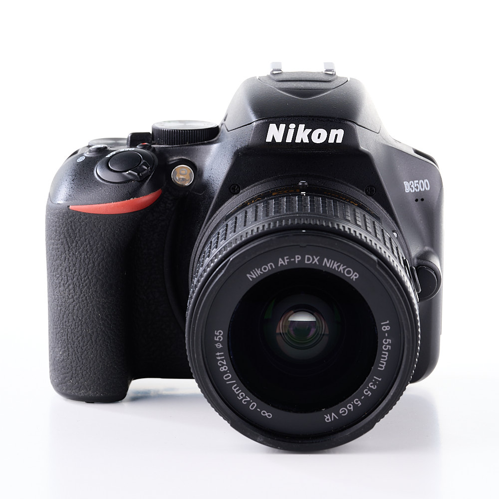 (Myyty) Nikon D3500 + 18-55mm (SC: 13910) (käytetty)