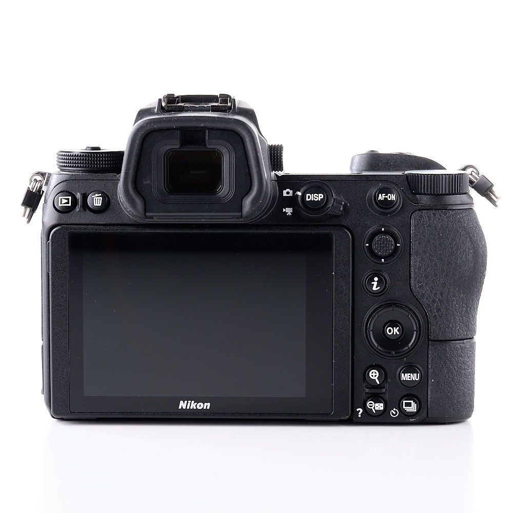 (Myyty) Nikon Z6 runko (SC 24830) (käytetty)