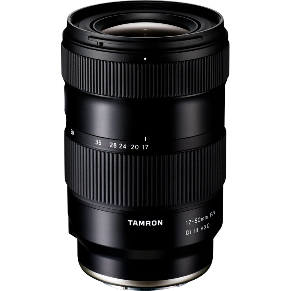 Tamron 17-50mm f/4 DI III VXD (Sony FE) -objektiivi