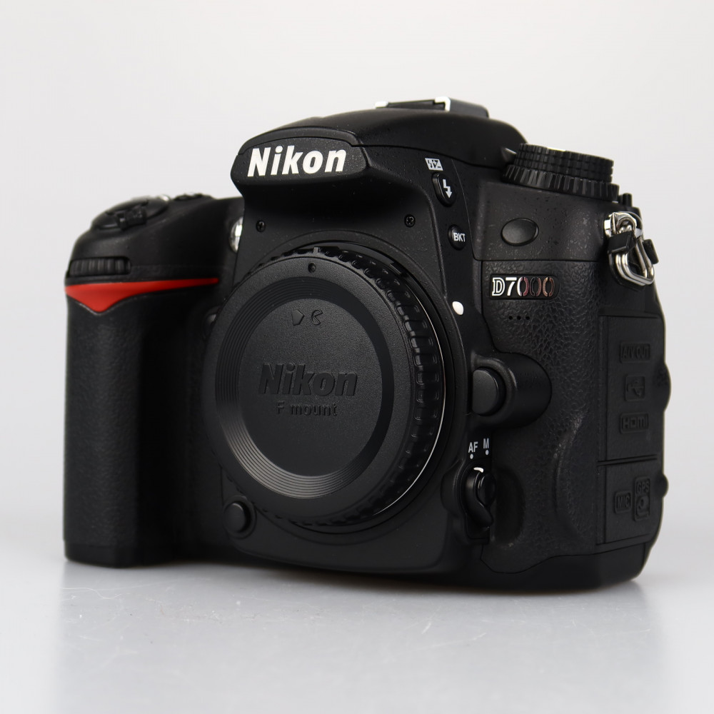 Nikon D7000 runko (SC: 5820) (käytetty)