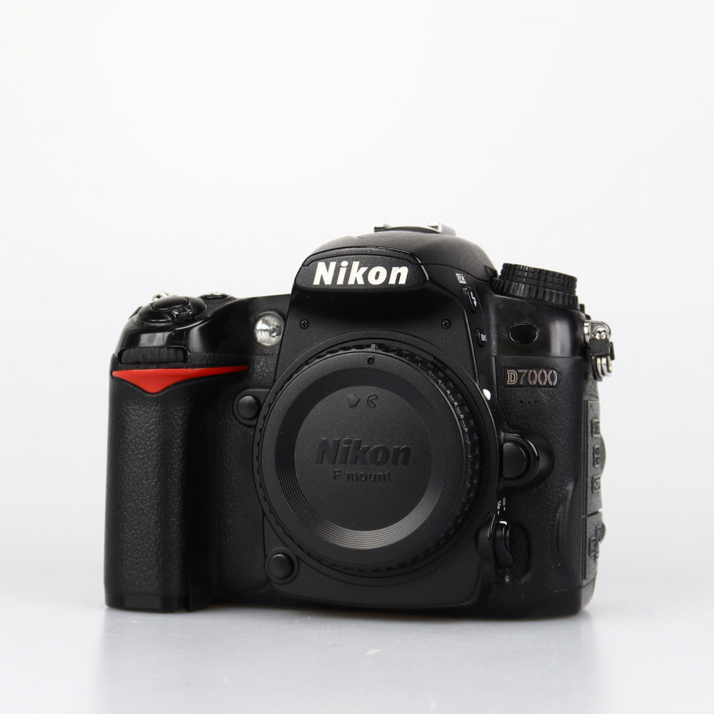 (Myyty) Nikon D7000 runko (SC: 80850) (käytetty) 