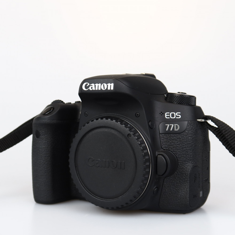 (Myyty) Canon EOS 77D (käytetty)