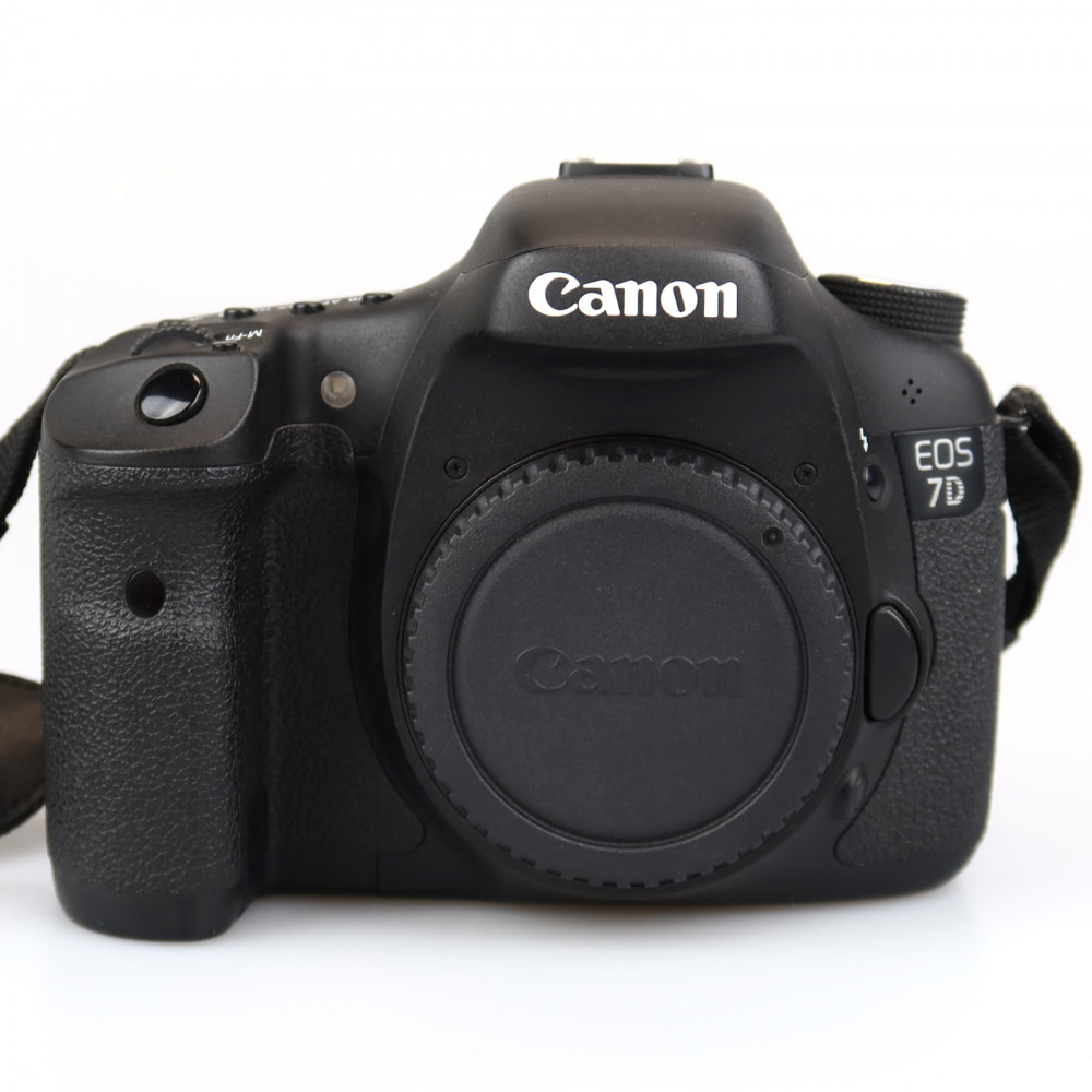 (Myyty) Canon EOS 7D runko (SC: 41170) (käytetty)