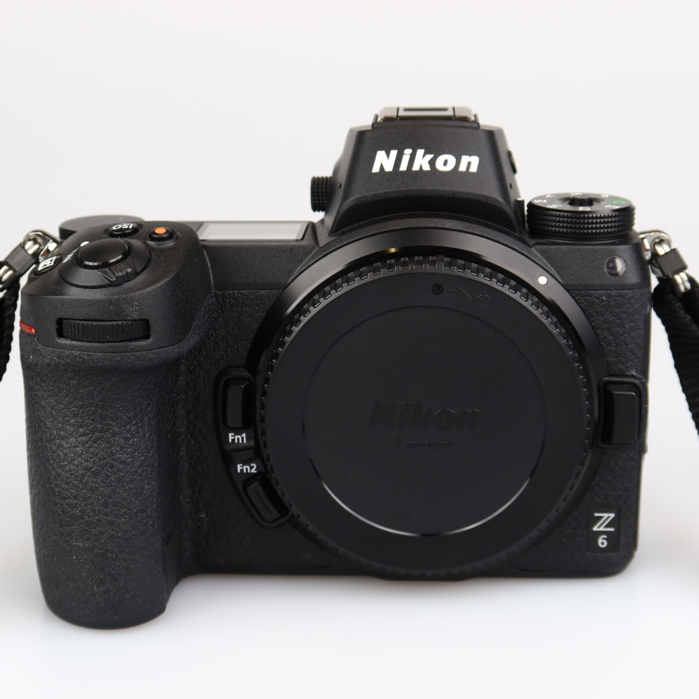 (Myyty) Nikon Z6 runko (SC: 9760) (käytetty) Takuu
