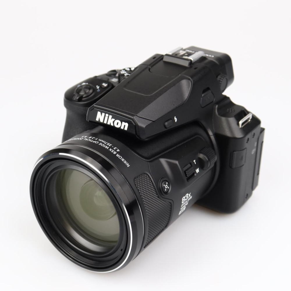 (Myyty) Nikon Coolpix P950 superzoom kamera (käytetty) (takuu)