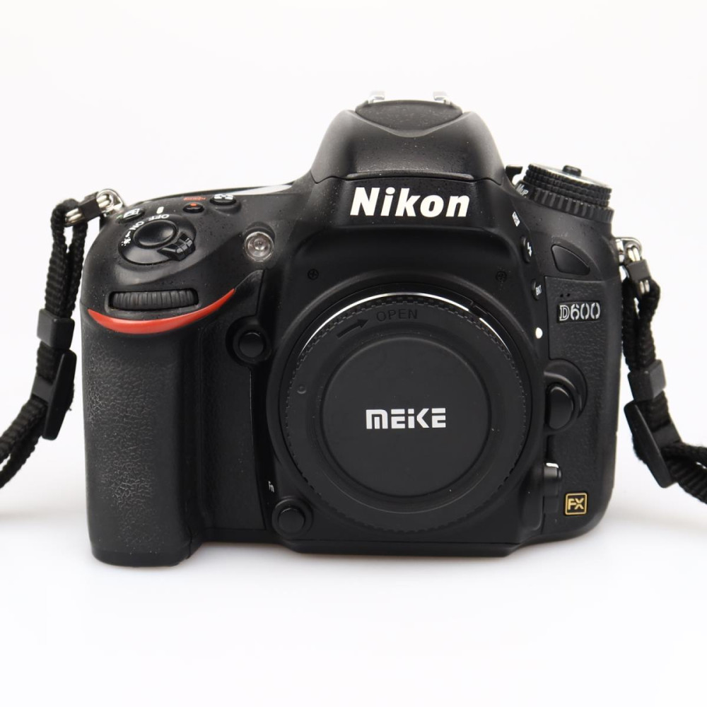 (Myyty) Nikon D600 runko (SC: 26390) (käytetty)