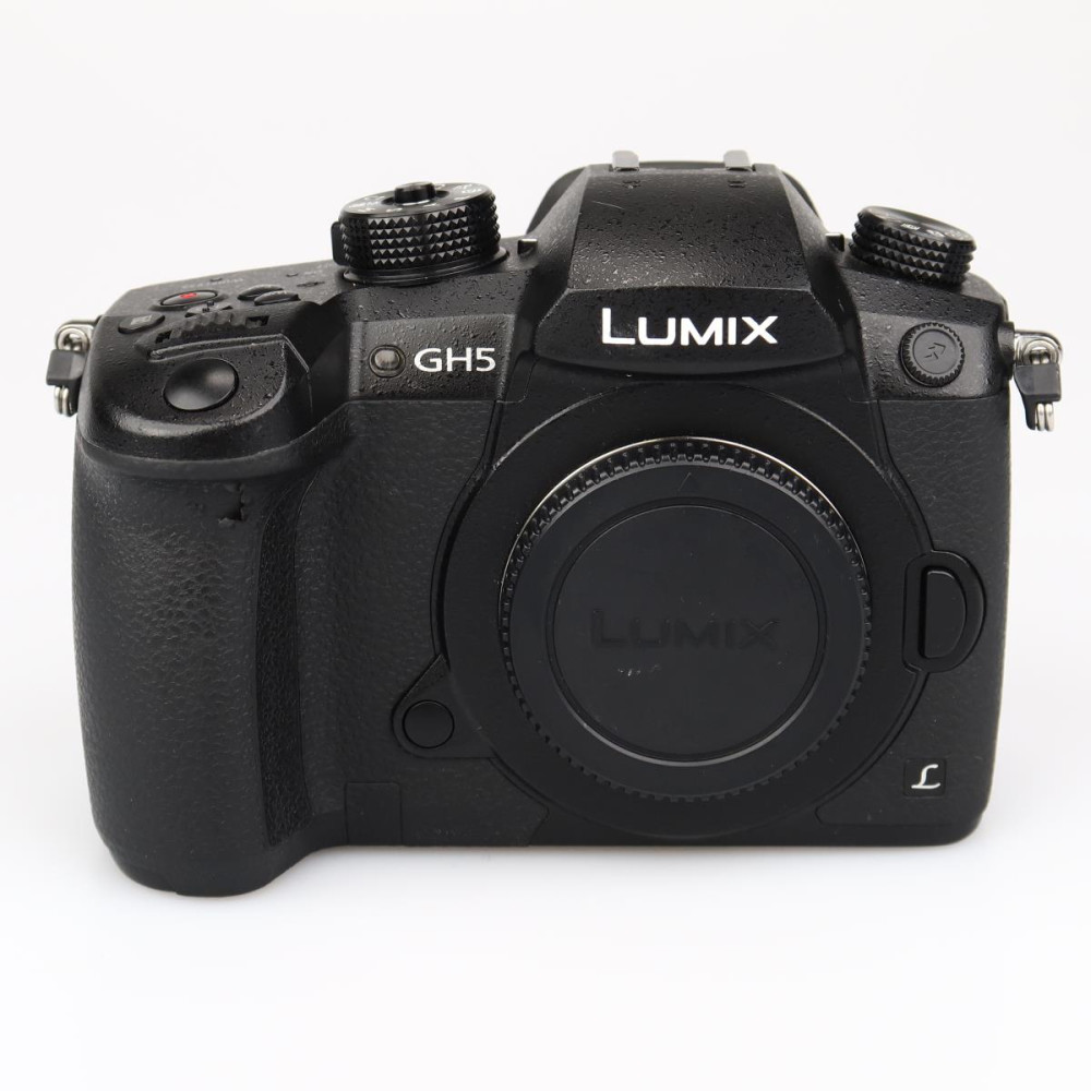 (Myyty) Panasonic Lumix GH5 runko (SC 1494) (käytetty)