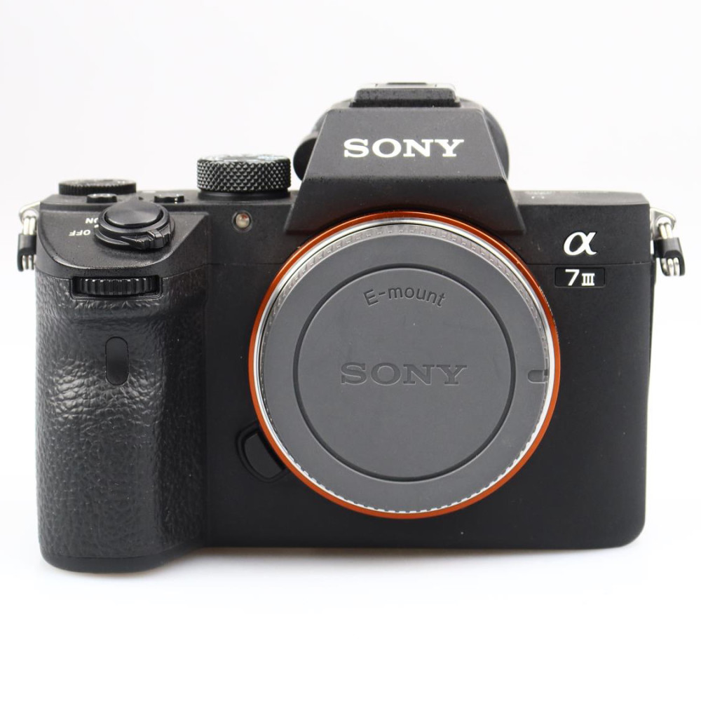 (Myyty) Sony A7 III (SC: 9500) (käytetty)