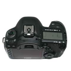 (Myyty) Canon EOS 5D Mark IV runko (SC: 46500) (sis. ALV) (käytetty)