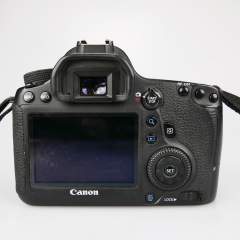 (Myyty) Canon EOS 6D runko (SC: noin 75k) (käytetty)