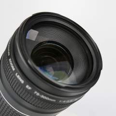 (Myyty) Canon EF 75-300mm f/4-5.6 III telezoom (käytetty)