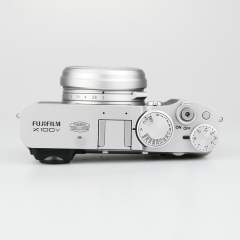 (Myyty) Fujifilm X100V (SC 1600) (käytetty)