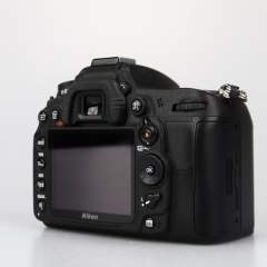 (Myyty) Nikon D7000 runko (SC: 5820) (käytetty)